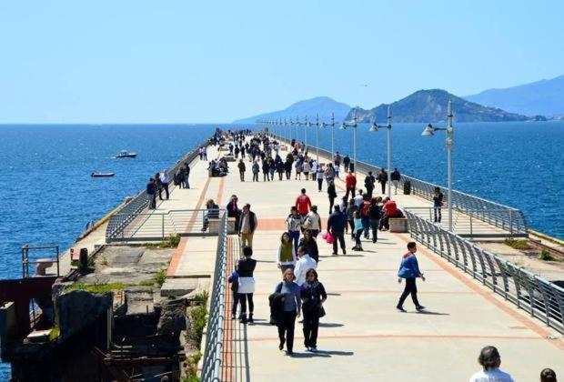 Hotel Seconda Stella A Destra Napoli Esterno foto